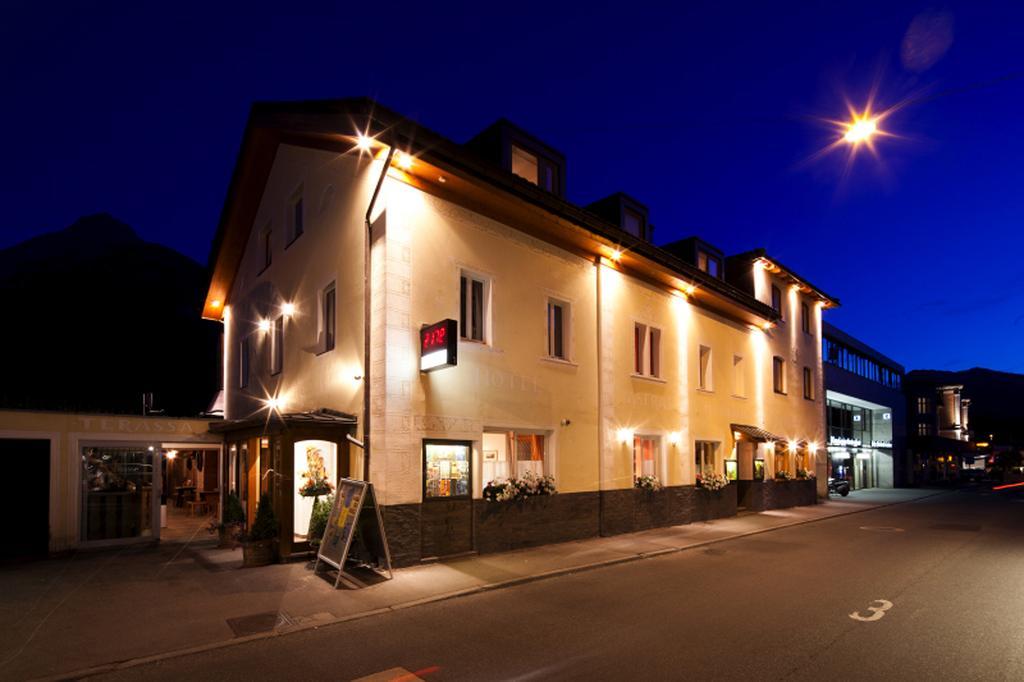Hotel Astras Scuol Eksteriør bilde