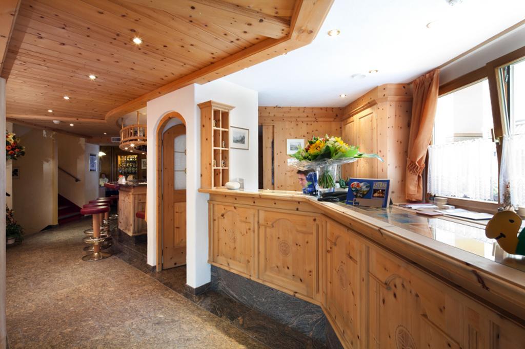 Hotel Astras Scuol Eksteriør bilde
