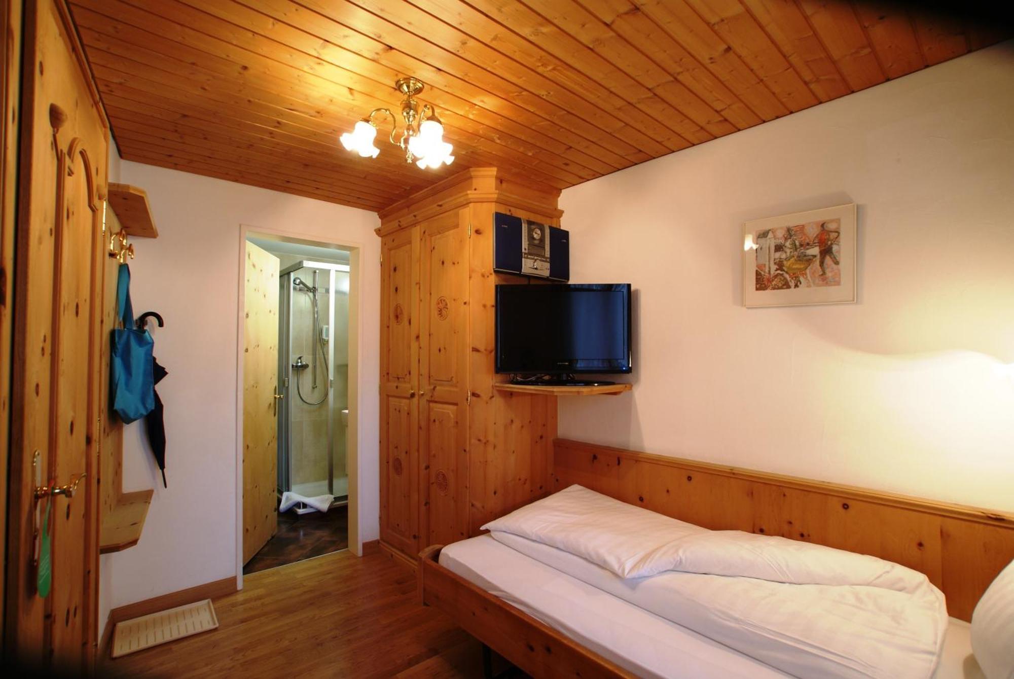 Hotel Astras Scuol Eksteriør bilde